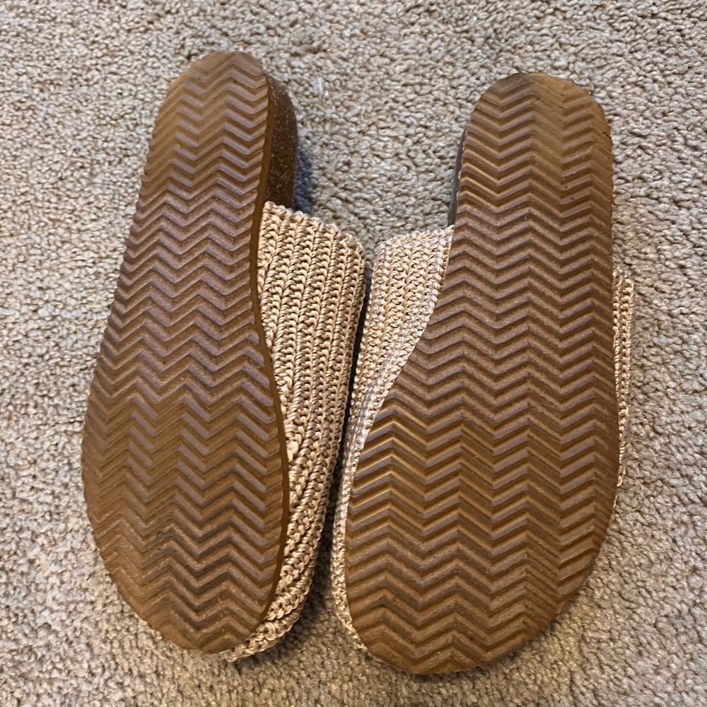 ๐ Danskin Della Natural Ribbed Slides tan mules size 7 - Picture 7 of 7